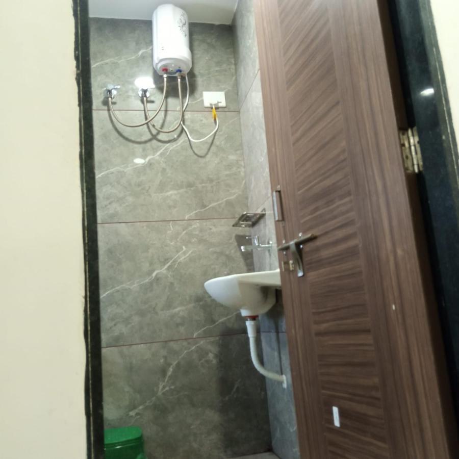 Hotel Mansarovar,ヴァドーダラー エクステリア 写真